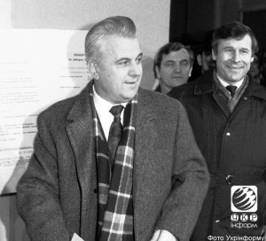 Leonid Kravchuk voting at All-Ukrainian referendum on independence on Dec 1, 1991.