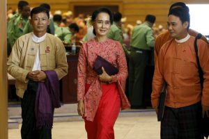 Myanmar's National League for Democracy leader Aung San Suu Kyi arrives for the opening of the new parliament in Naypyitaw February 1, 2016