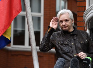 Assange receives passport
