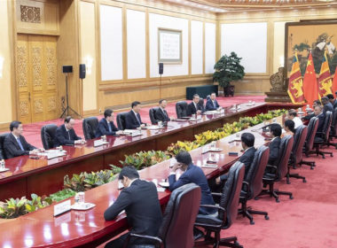 Xi Jinping meets with Sri Lankan President