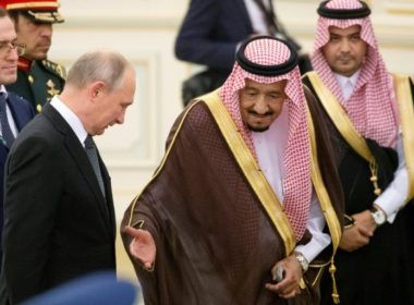 King Salman receives President Putin