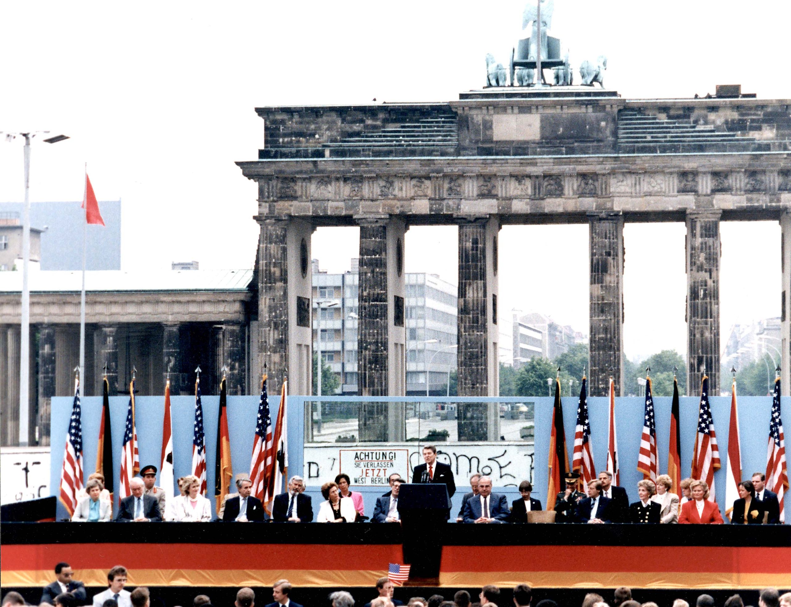 Reagan speech at the Berlin Wall