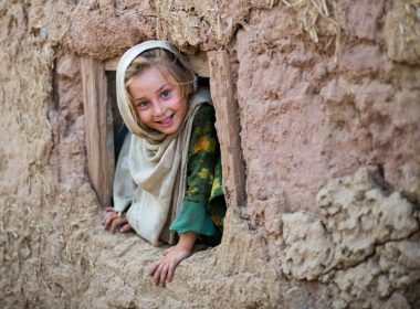 Afghan-girl