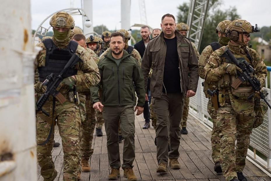 Zelensky in Izium