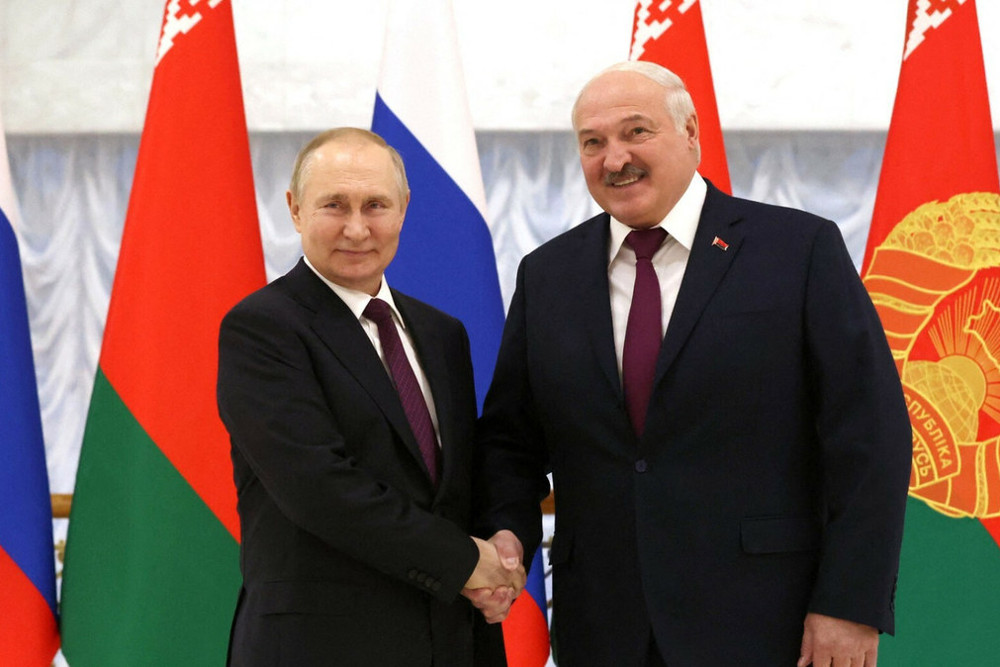 Putin with Lukashenko