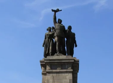 soviet-army-monument