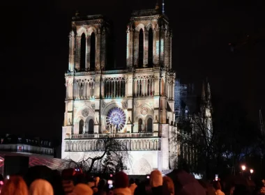 Pope-Notre-Dame-Reopening-Ceremony